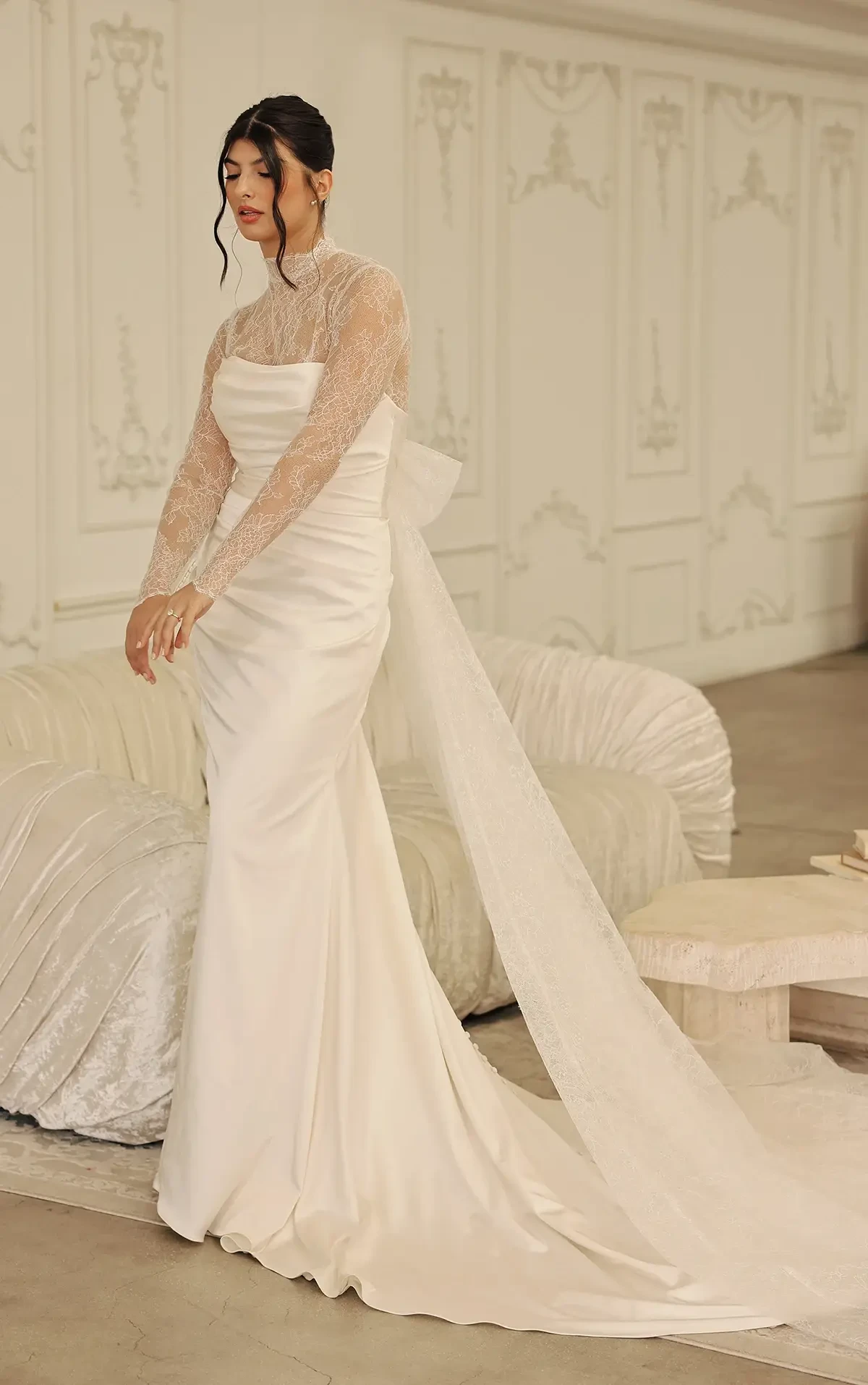 Detachable Elegance - Column wedding dress with opulent satin and detachable lace sleeves