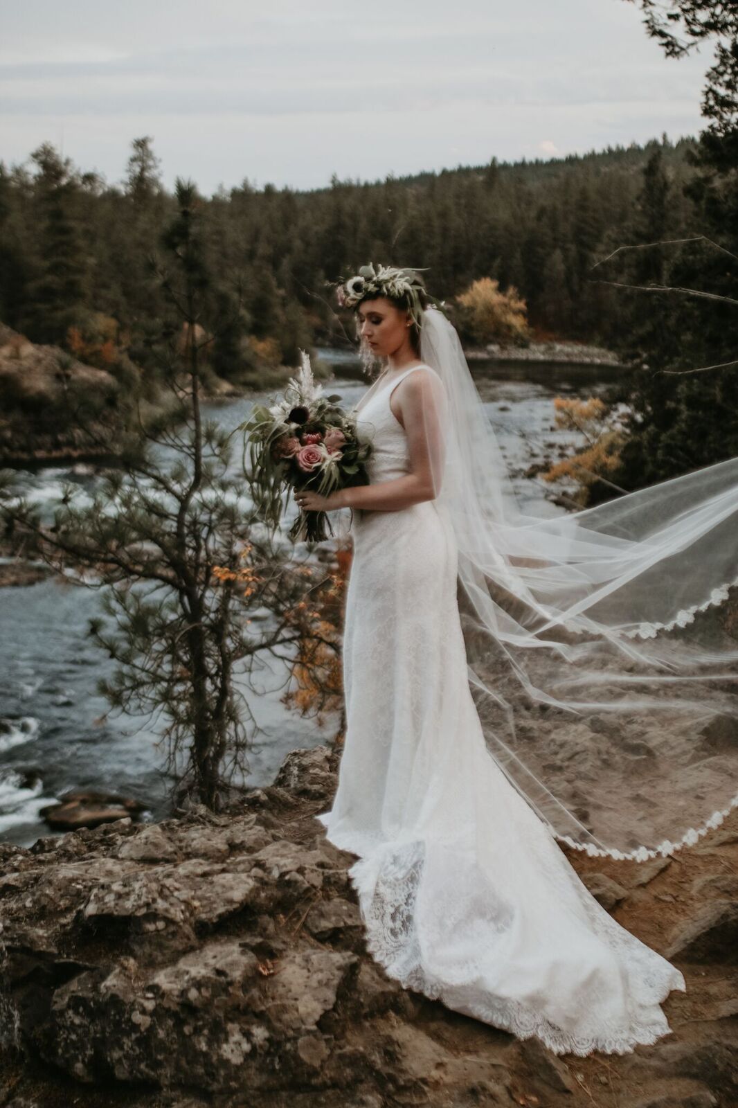 spokane river wedding photo shoot image12