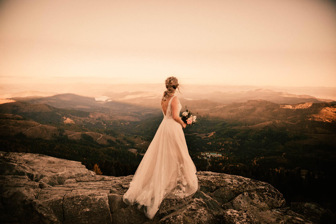 Mt Spokane + Angelina Gown. Desktop Image