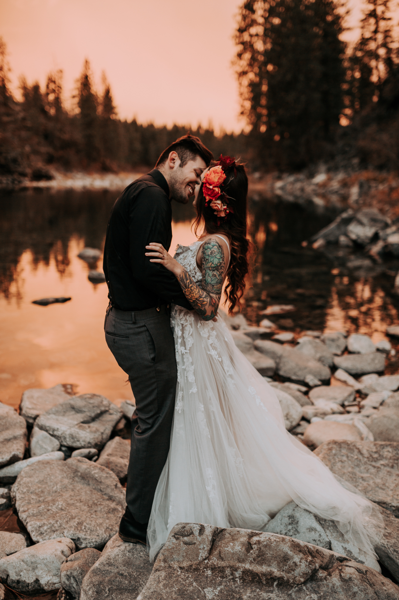 Smile kiss sunset bridal wedding photo shoot spokane