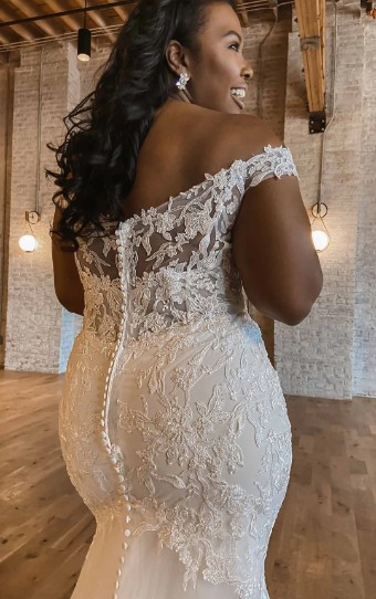 Essense of Australia "Kimmy" D3247 Essense of Australia - Dearly Sample #1 Ivory Gown thumbnail
