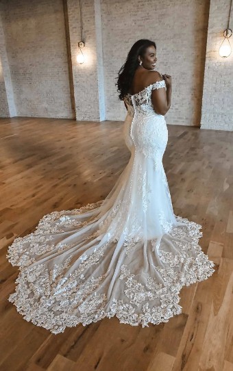 Essense of Australia "Kimmy" D3247 Essense of Australia - Dearly Sample #2 default Ivory Gown thumbnail