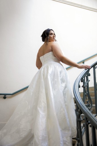 Essense of Australia "Everly" #8 Ivory thumbnail