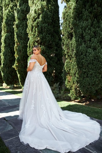 Essense of Australia "Hayes" #3 Ivory/Biscotti thumbnail