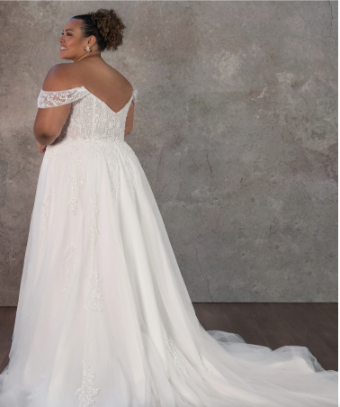 Essense of Australia "Hayes" #7 Ivory/Biscotti thumbnail