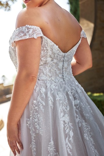 Essense of Australia "Hayes" #4 Ivory/Biscotti thumbnail