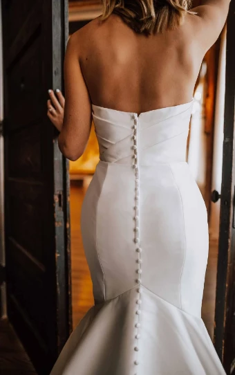 Essense of Australia "Phoenix" Essense of Australia - Dearly Sample #2 Ivory thumbnail