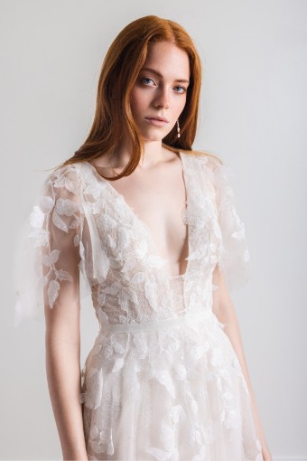 Willowby Gaia - 54120 #3 default Ivory over Light Nude thumbnail