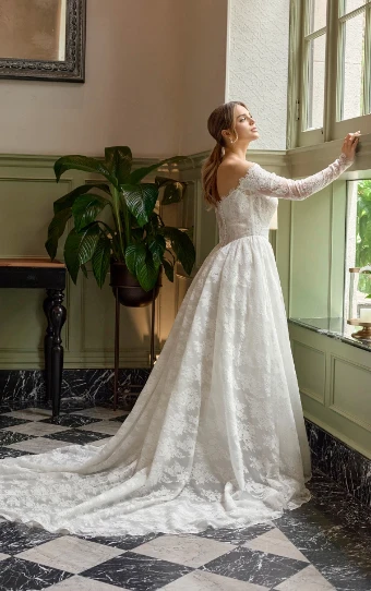 Essense of Australia "Kit" #4 Ivory/Rum thumbnail