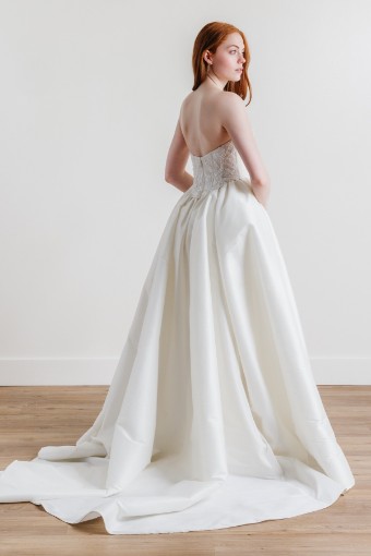 Willowby Goldie #4 default Ivory thumbnail