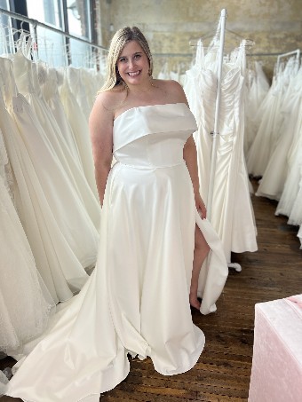Evermore "Ainsley" #0 default Ivory Soft Satin thumbnail