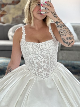 Evermore "Mindy" #1 Ivory/Ivory thumbnail