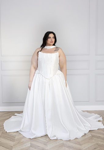 Studio Levana Divine #0 default Ivory thumbnail