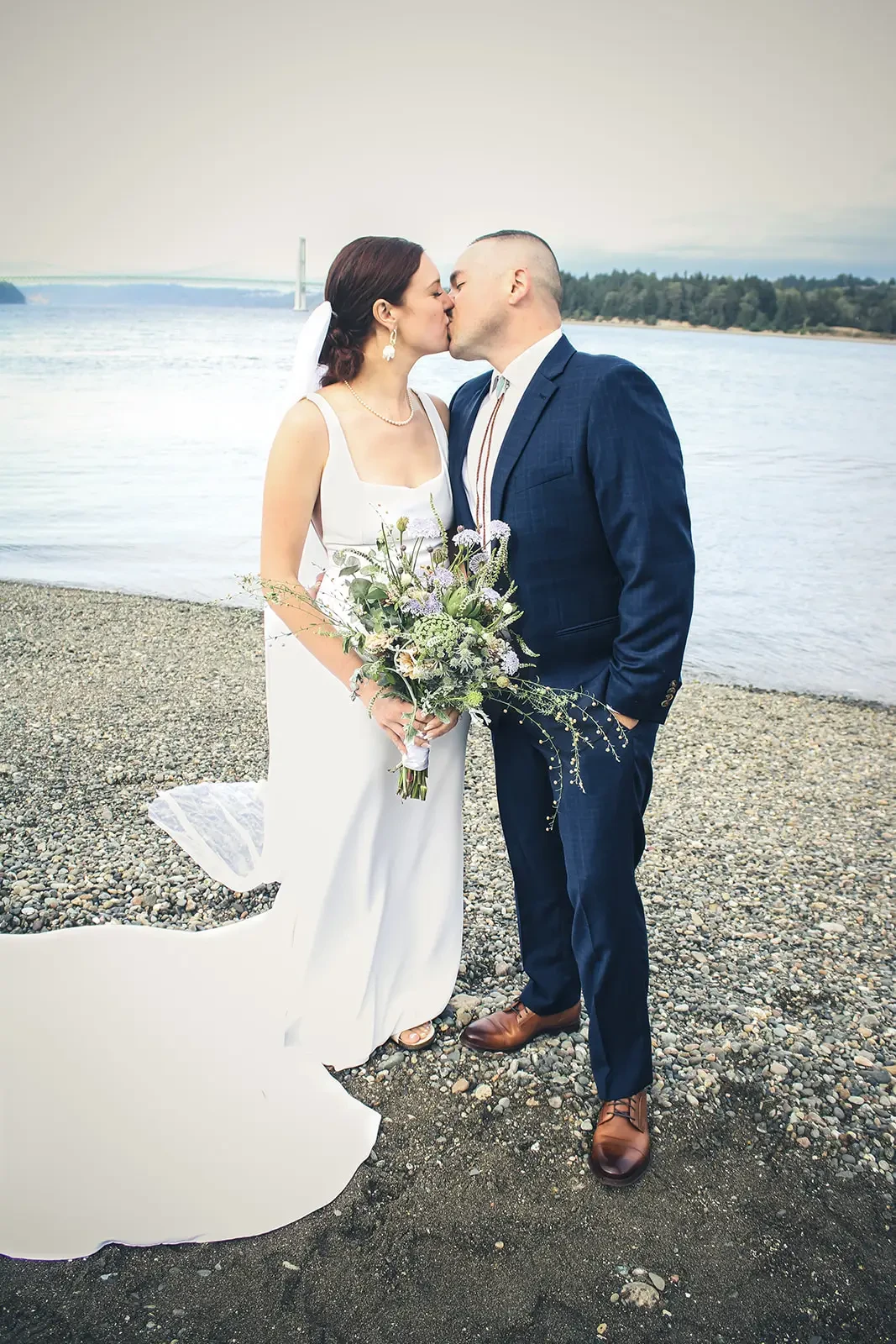 Hanna + Andrew. Mobile Image